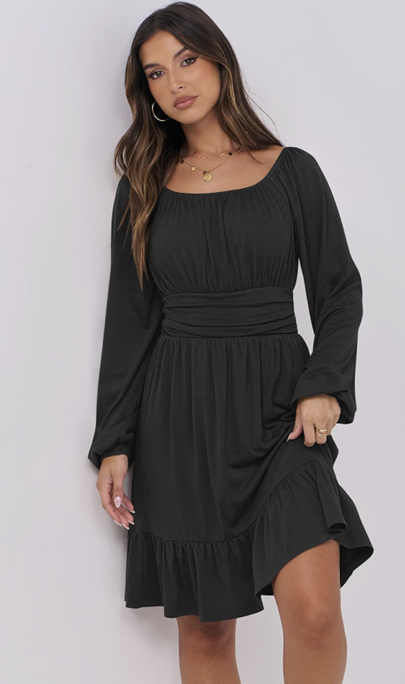 Vestido corto negro de manga larga con cintura marcada y falda fluida
