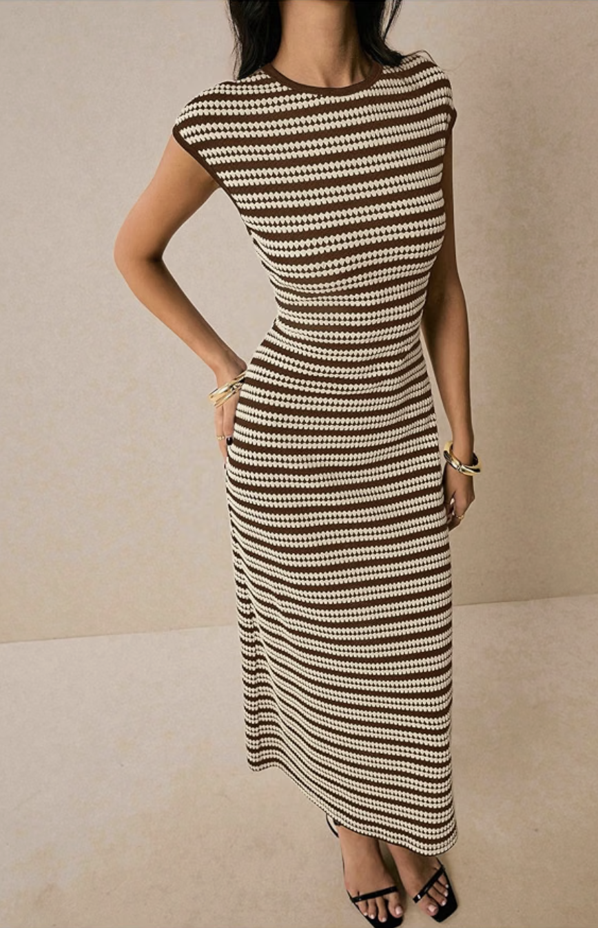 Vestido midi tejido con rayas horizontales chocolate y crema